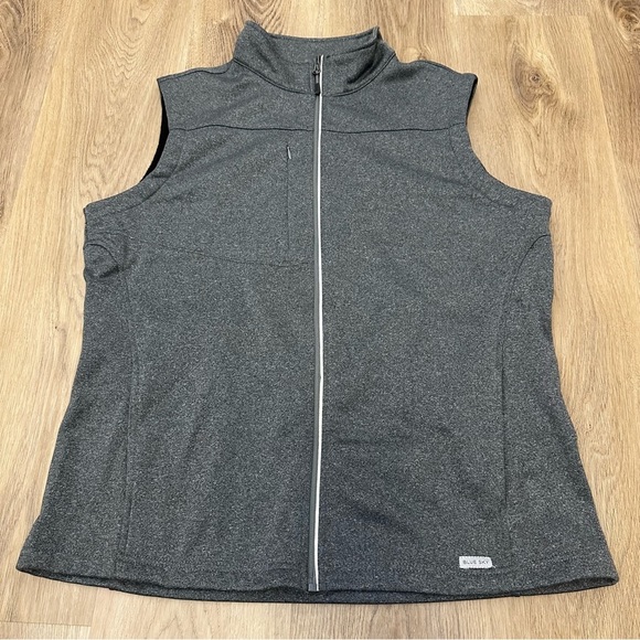 Blue Sky Co. Scrubwear Gray Vest size L - Picture 1 of 7
